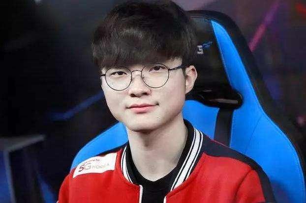 科曼依然是 科曼依然是